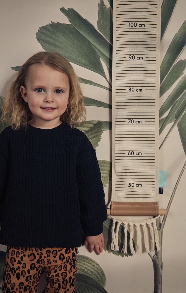 Najell Wall Hanging Height Chart